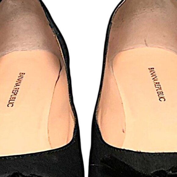 Banana Republic Satin Pointed Toe Flats with Velvet Bow Detail Black Size 6.5 - Picture 7 of 9